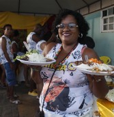 Ginga recebe amigos em feijoada que agitou o Pelourinho