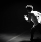 Espetáculo de dança questiona lugar da suspeição do corpo negro