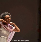 Vera Lopes apresenta monólogo sobre vivências de mulheres negras