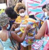 Instituto Oyá realiza desfile no MAM com peças produzidas por alunos do curso de moda em Pirajá