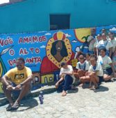 Estudantes de Nazaré da Mata usam pintura em grafite para transformarem paisagem do bairro onde moram