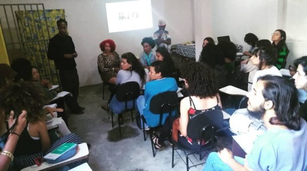 Desenrola E Não Me Enrola lança financiamento coletivo para conseguir uma nova redação de jornalismo nas periferias de São Paulo