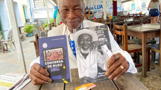 Clarindo Silva lança dois livros na Livraria da Vila em São Paulo