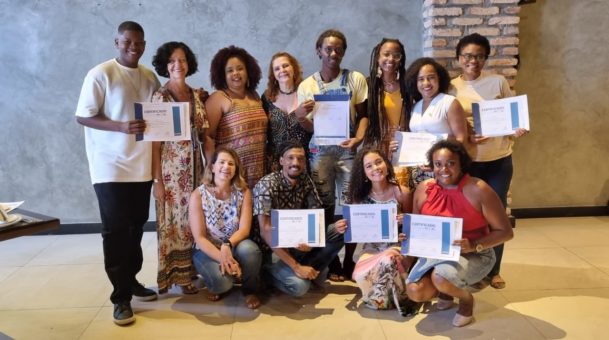 ACBEU realiza cerimônia de entrega de certificados para alunos de cursos realizados em parceria com o Consulado dos EUA