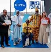 Roda Ecumênica de Saberes reúne lideranças religiosas na Praça Maria Felipa durante a Feira Preta Festival
